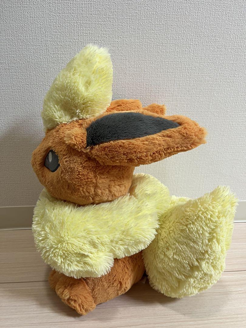 ふわふわ抱きぬいぐるみ　シャワーズ　サンダース　ブースター　3種セット