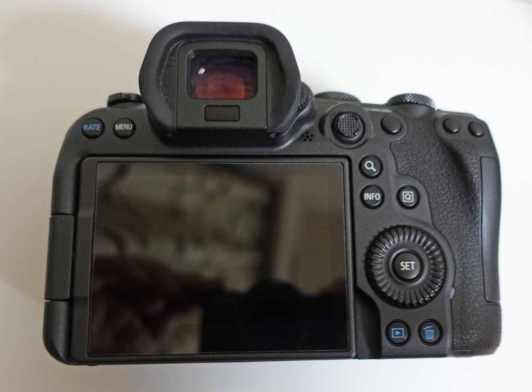 Canon EOS R6 ボディ