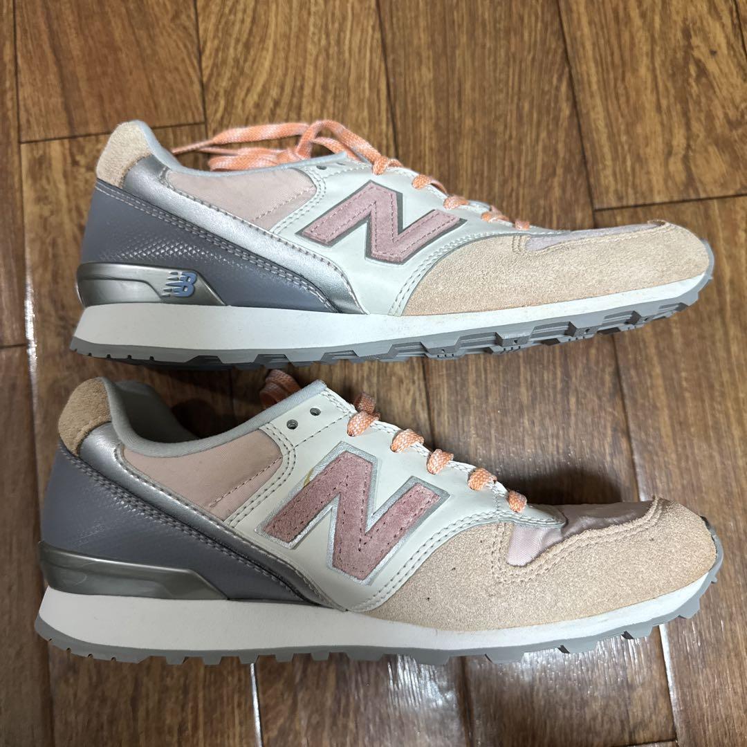 ✨激レアカラー✨ New Balanceニューバランス 996