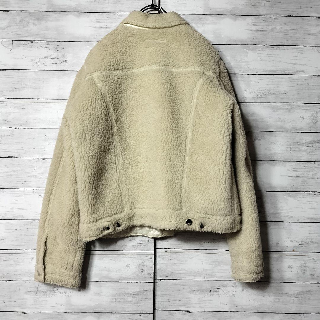 MM6 メゾンマルジェラ ショート丈ボアデニムジャケット フリース 中綿入り MM6 メゾンマルジェラ ショート丈ボアデニムジャケット フリース 中綿入り