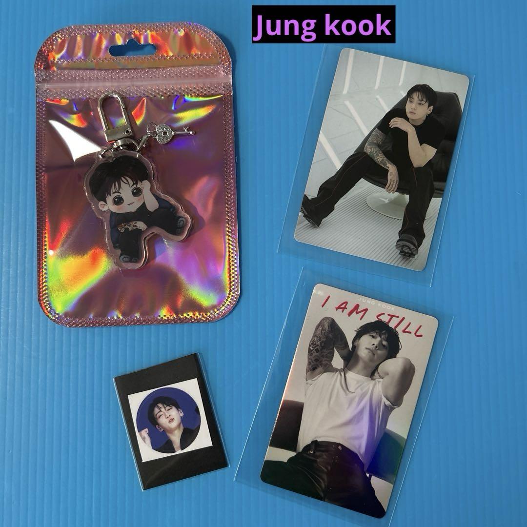 BTS Jung kook アクリルフォトアルバムキーホルダー2点 - メルカリ