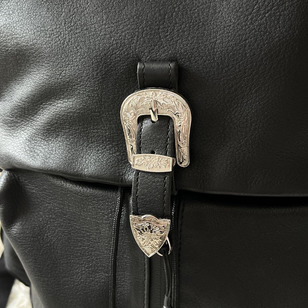 【極希少】BURLAPOUTFITTER×ear シルバーバックル リュック 極希少】BURLAPOUTFITTER×ear シルバーバックル リュック - メルカリ