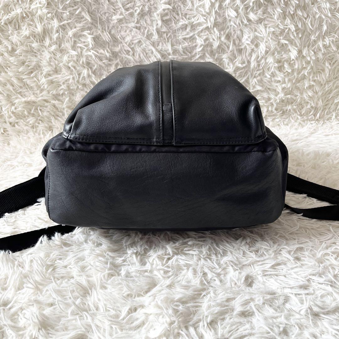 【極希少】BURLAPOUTFITTER×ear シルバーバックル リュック 極希少】BURLAPOUTFITTER×ear シルバーバックル リュック - メルカリ