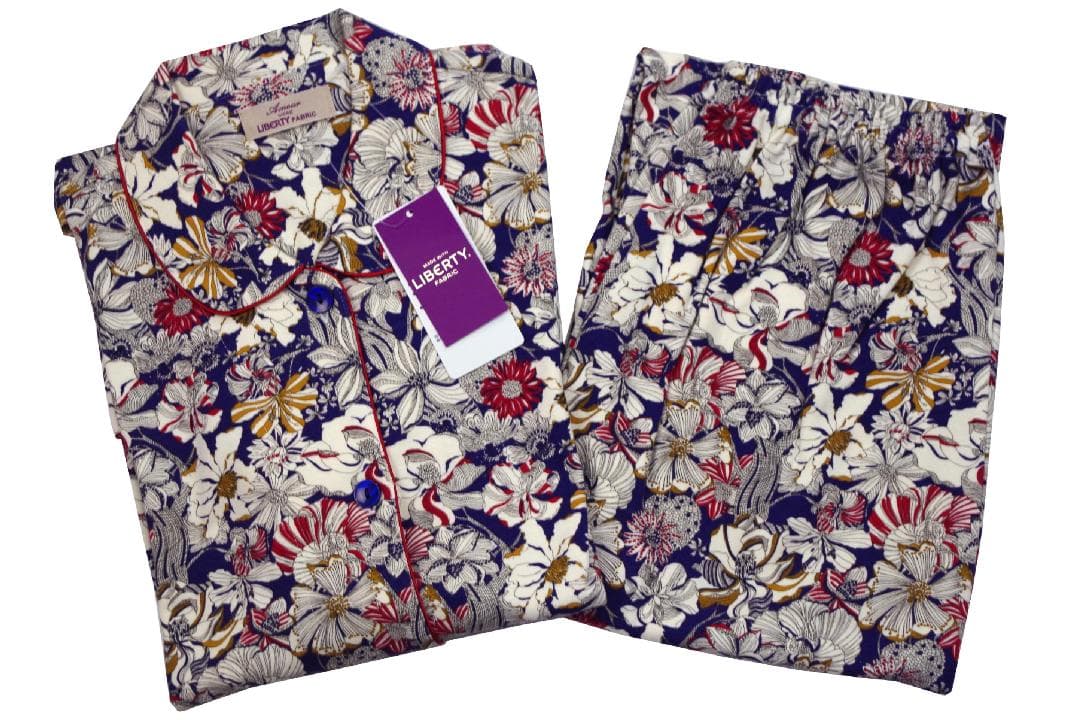 リバティ LIBERTY fabric 秋冬物厚手スムースパジャマ LL Amour using LIBERTY FABRIC
