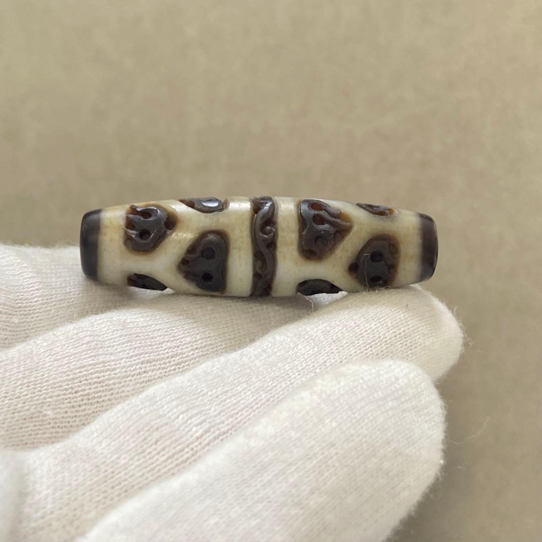 F550 亀甲長寿天珠 手彫り レア 47.6×13.8