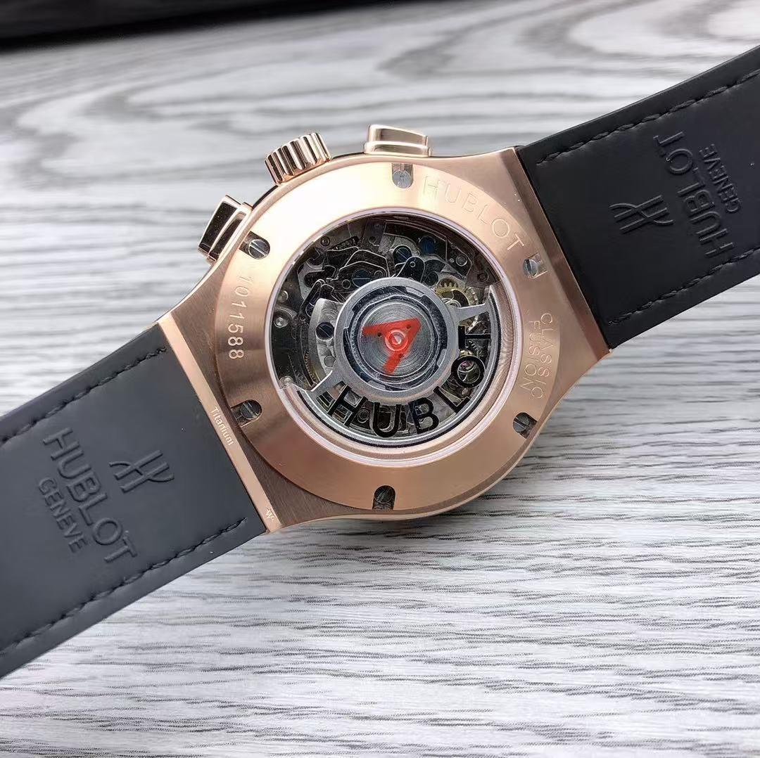 HUBLOT 自動巻き 腕時計 asahi.com（朝日新聞社）：世界500本限定。ストップウォッチ