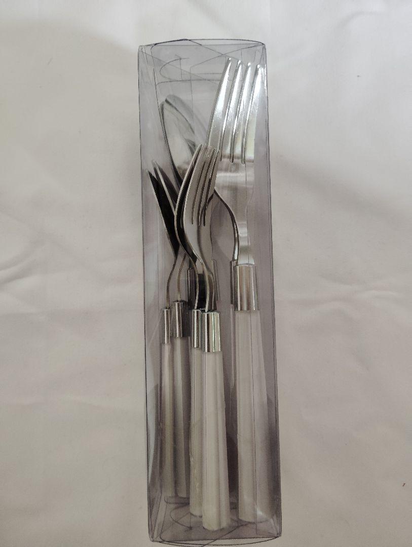 Francfranc、フランフラン食器セットとカトラリーセット（新品、未使用）