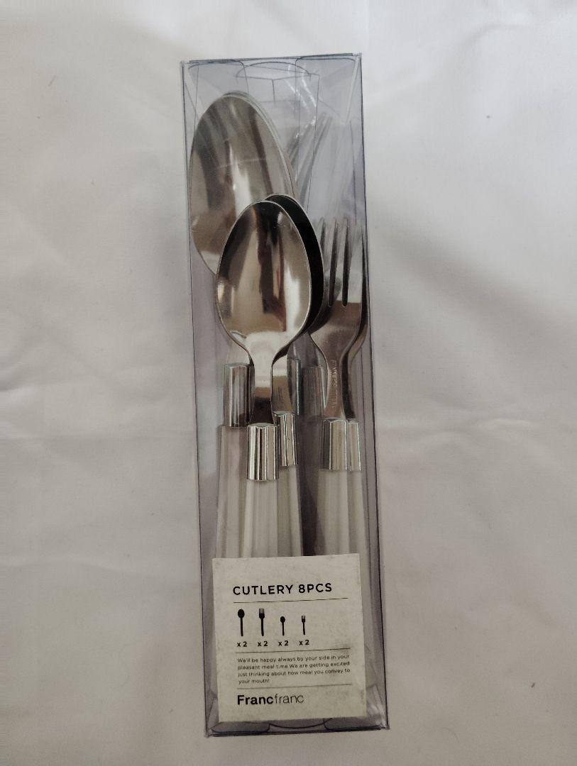 Francfranc、フランフラン食器セットとカトラリーセット（新品、未使用）