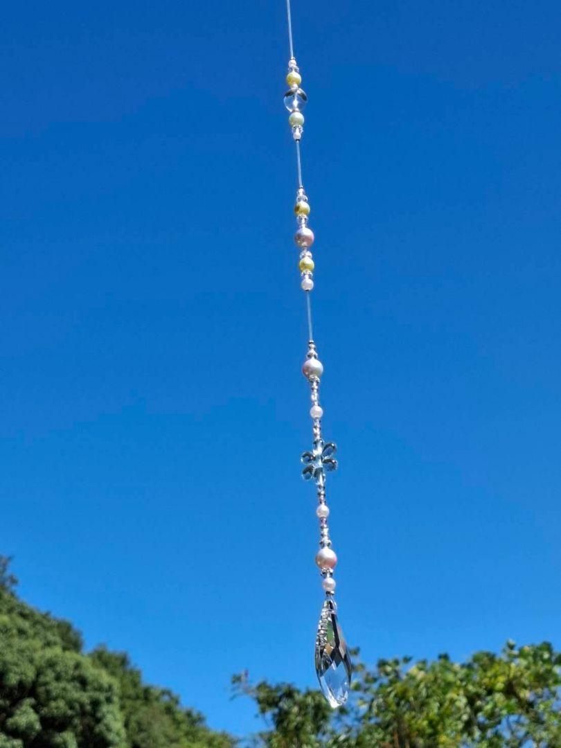 ハンドメイド サンキャッチャー水晶付 ビーズ・クリスタル製 約50cm