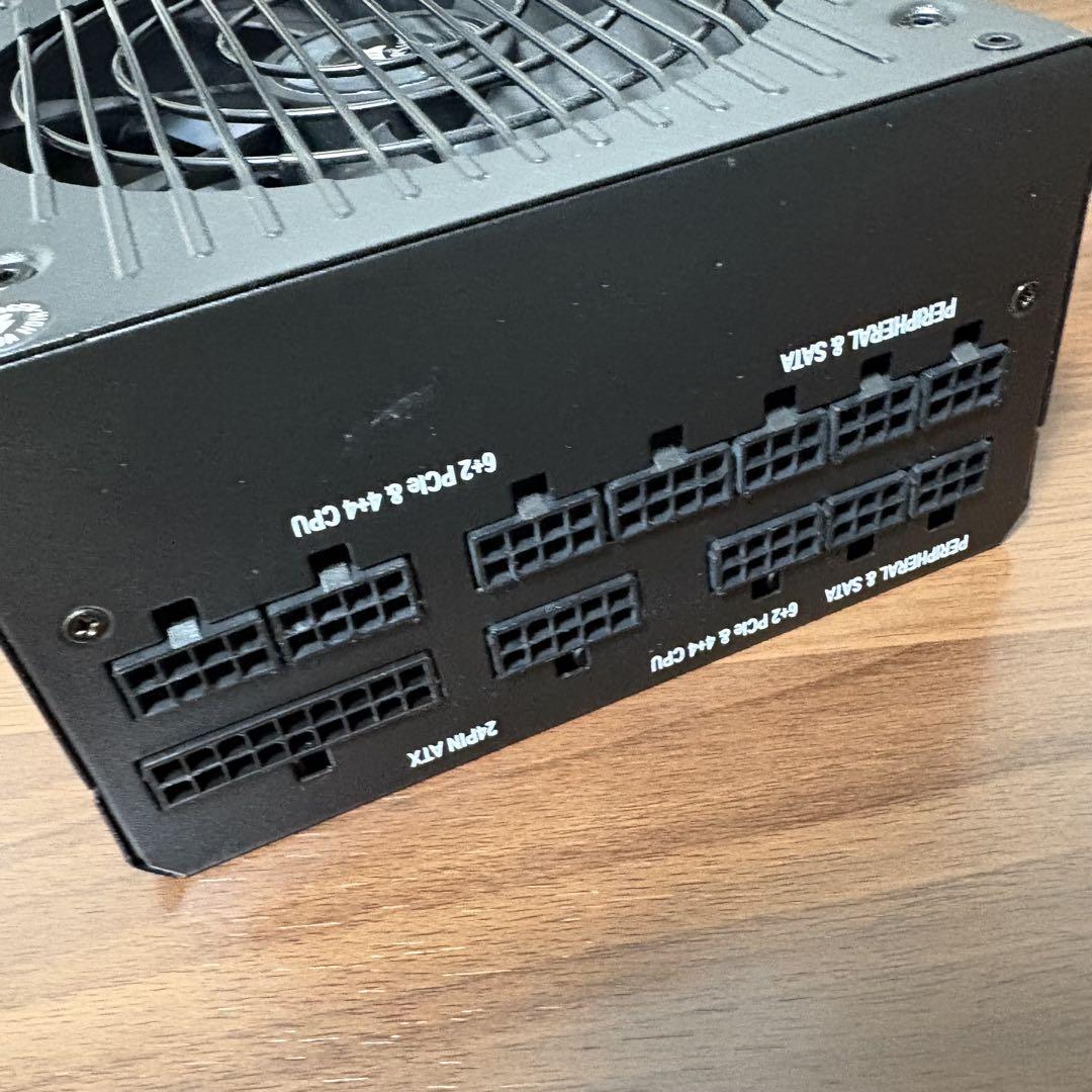 本日中限定価格 CORSAIR RM750 電源ユニット