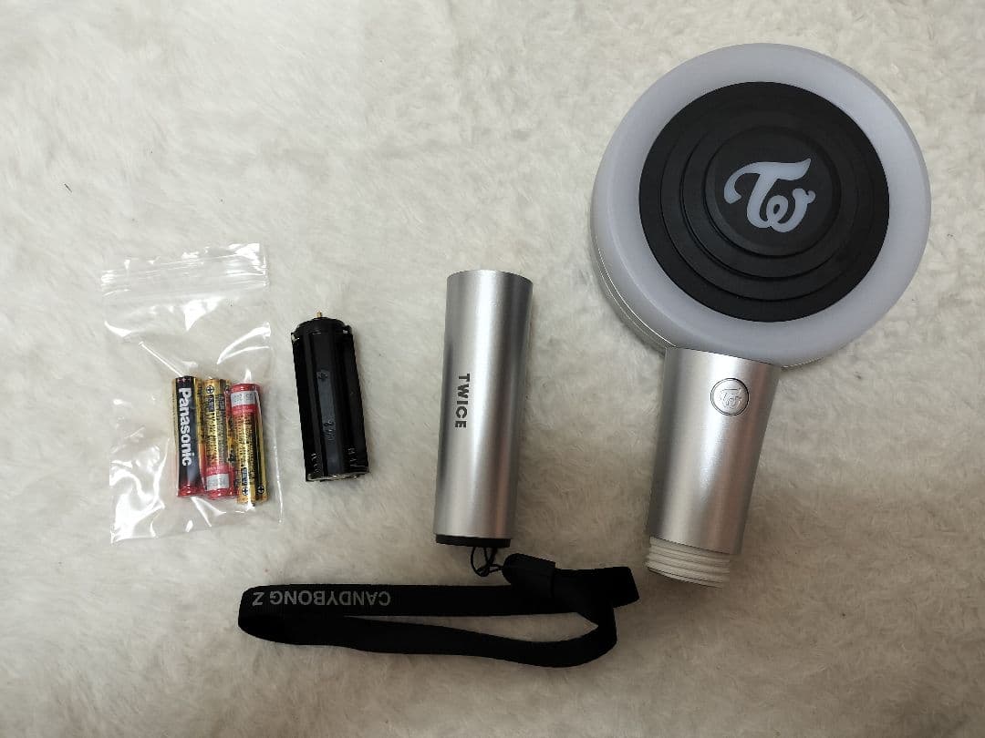 TWICE CANDYBONG ∞ ペンライト 中古品　おまけあり TWICE CANDYBONG Z ペンライトセット - メルカリ