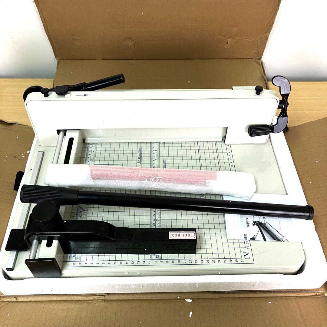 裁断機　ペーパーカッター　858A4
