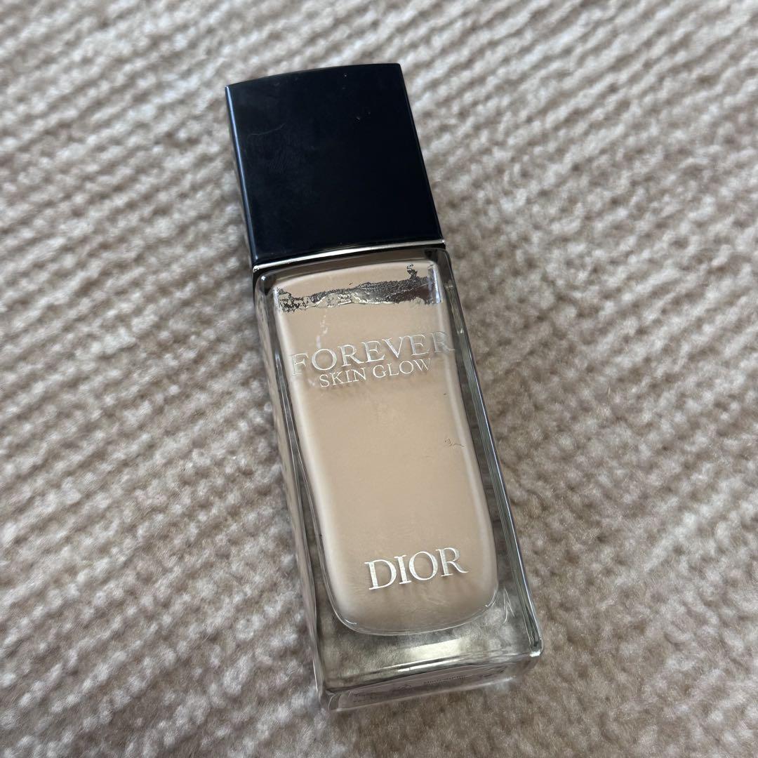 DIOR 人気 ディオールスキン フォーエヴァーフルイドグロウ ファンデーション 5,621円