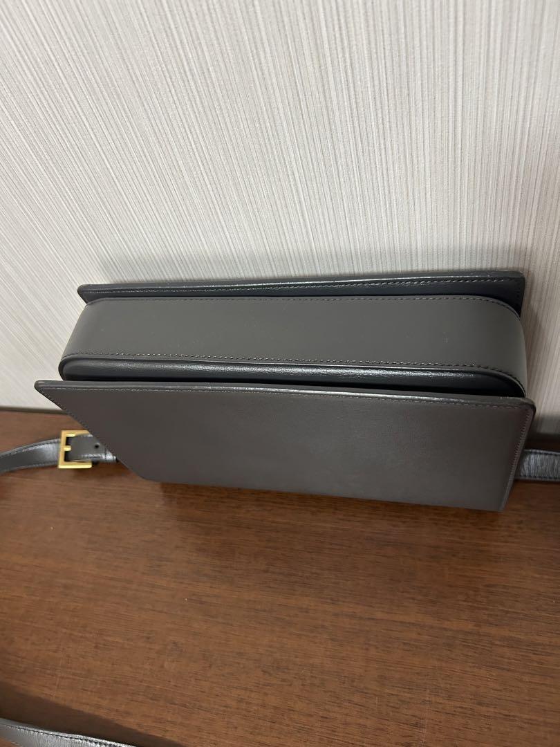 SAINT LAURENT ショルダーバッグ サンローラン　バッグ