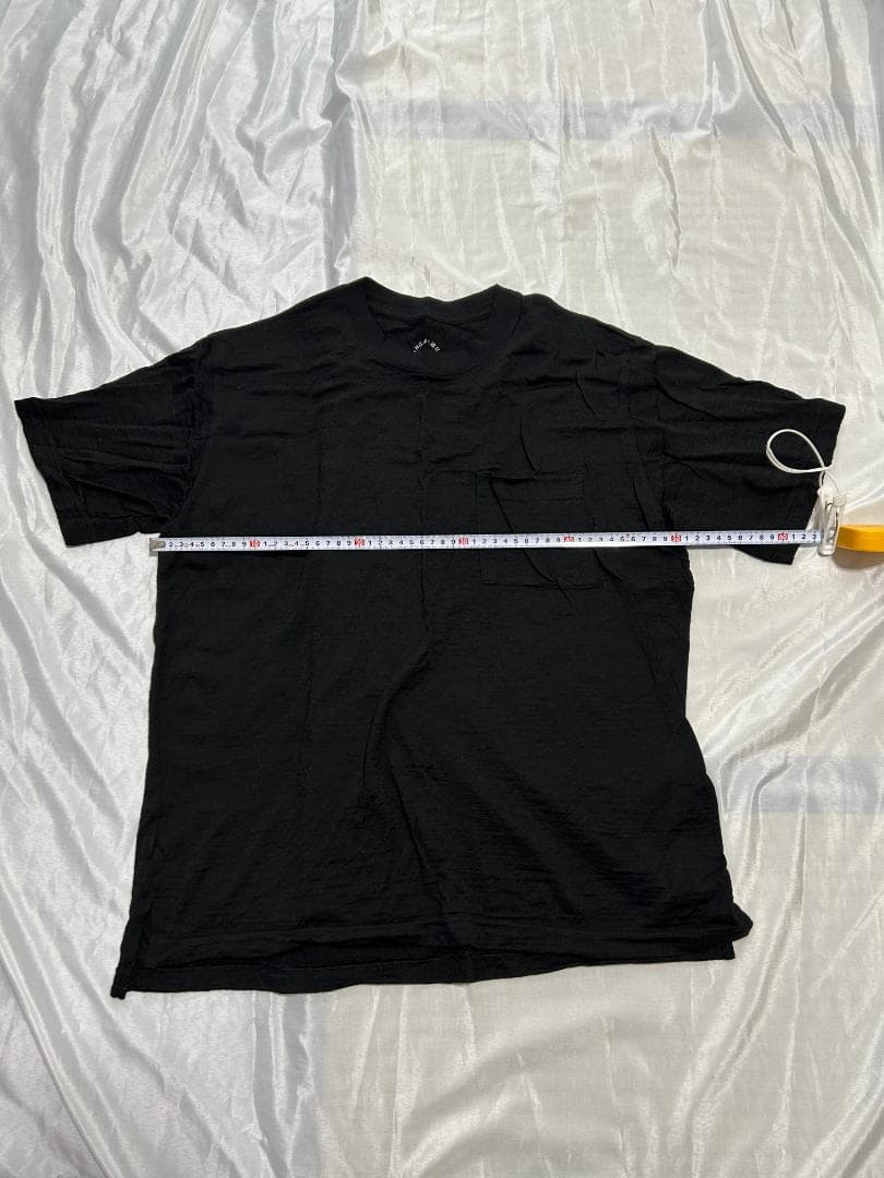 山と道 100% ライトメリノPocket T-shirt ブラック Lサイズ 山と道 100% ライトメリノPocket T-shirt ブラック Lサイズ