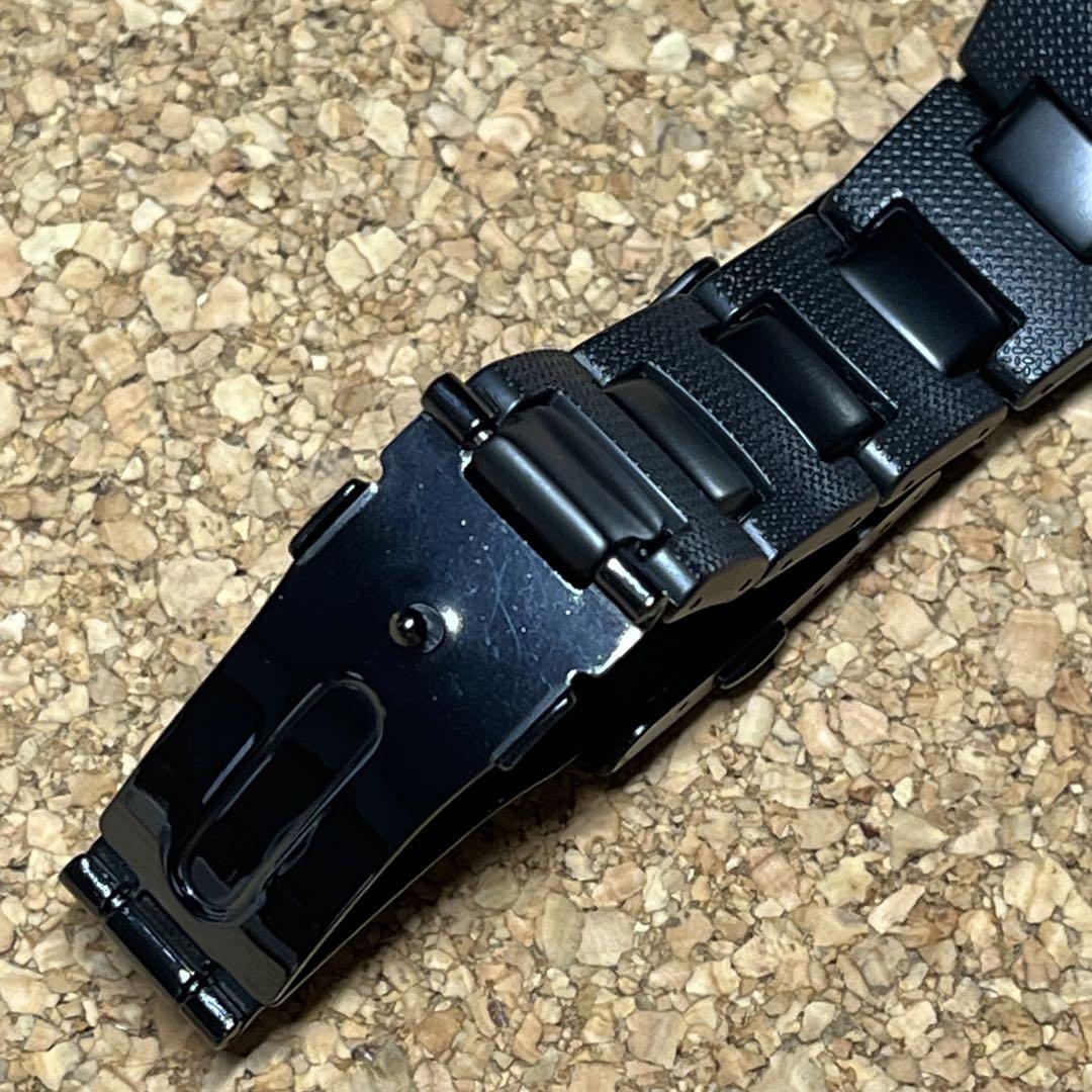 美品】カシオG-SHOCK/GMー2100ー1AJFメタルカバード／クォーツ