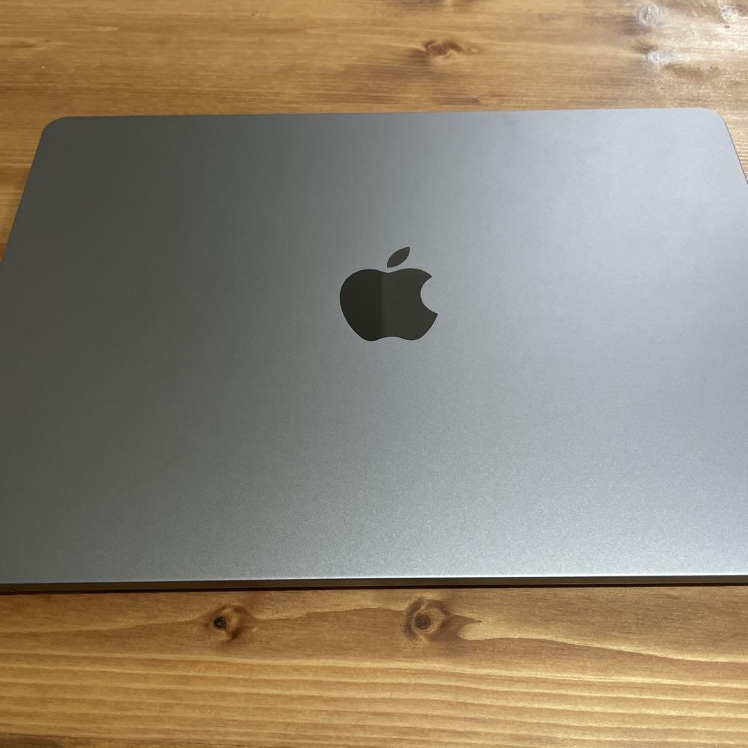 Apple MacBook Air 13.6インチ