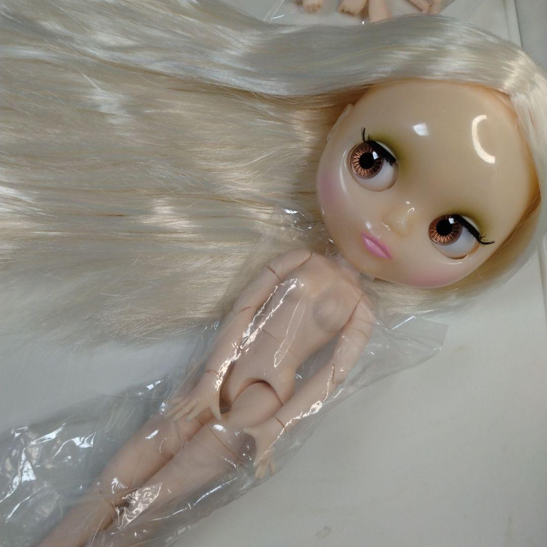 レア✨ 半透明肌 新品アイシードール ホワイトブロンドさらさらストレート