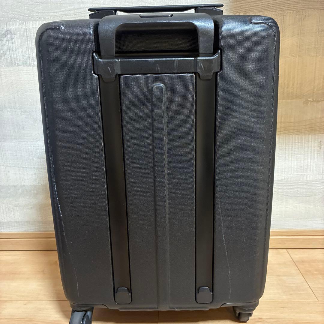 BRIEFING ブラック キャリーケース TSAロック付き(37リットル)