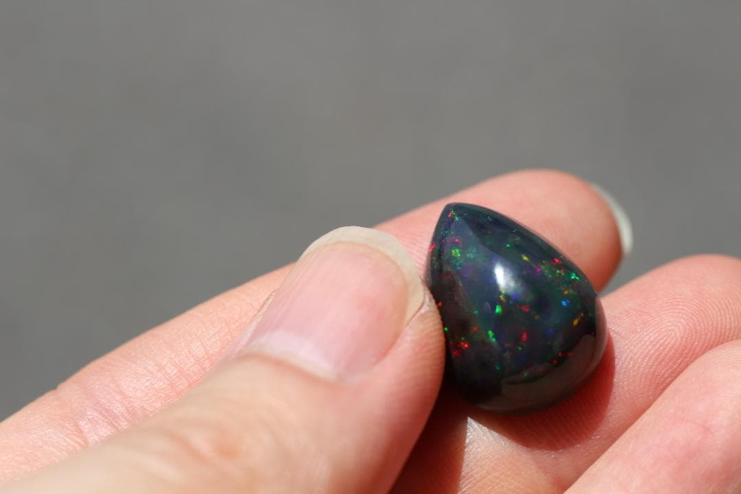 ブラックオパール 13.623ct