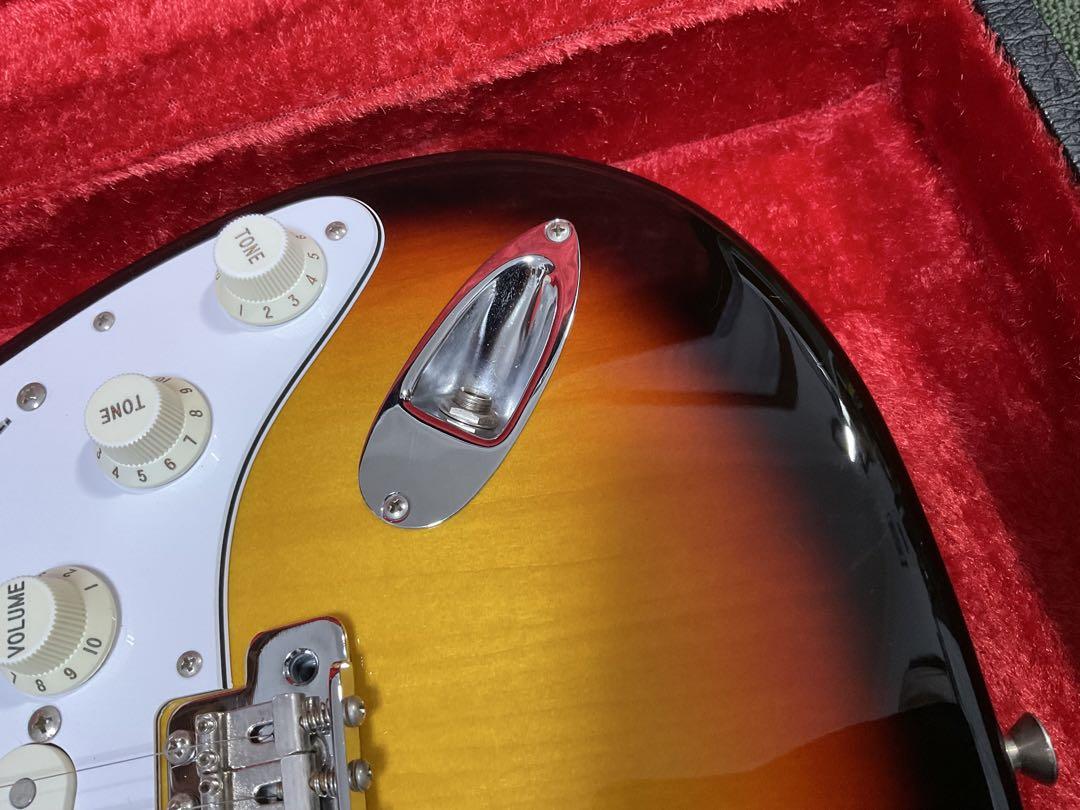 Fender Japan ストラトキャスター　ハードケース付