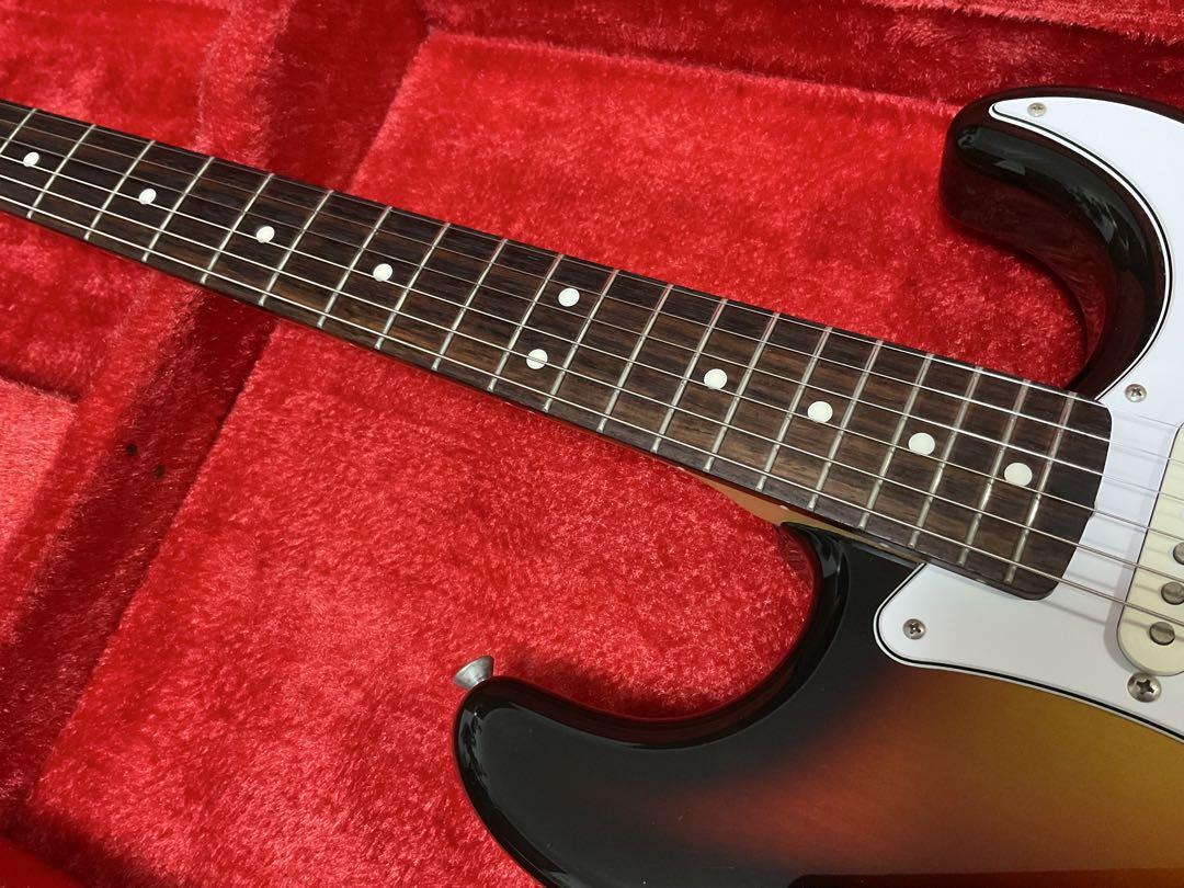 Fender Japan ストラトキャスター　ハードケース付