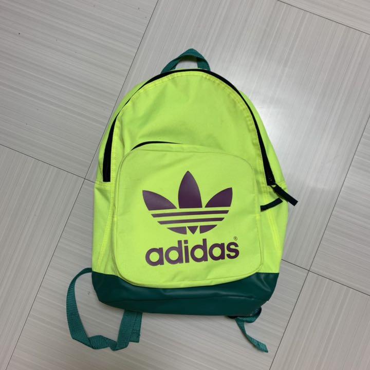 メルカリ Adidas アディダスリュック 黄緑 リュック バックパック 1 555 中古や未使用のフリマ メルカリ Adidas アディダスリュック 黄緑 リュック バックパック 1 555 中古や未使用のフリマ
