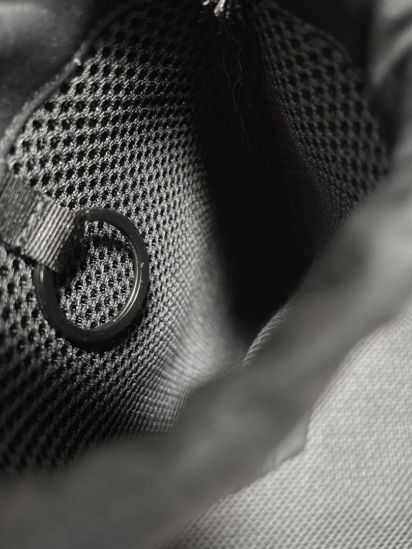 GORE-TEX 携帯ポーチ　＋　ショルダーネックストラップ