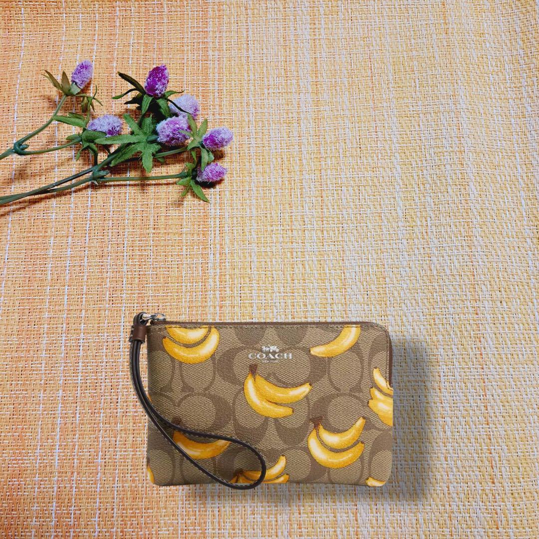 COACH/CR820】 コーナー ジップ シグネチャー キャンバス バナナ