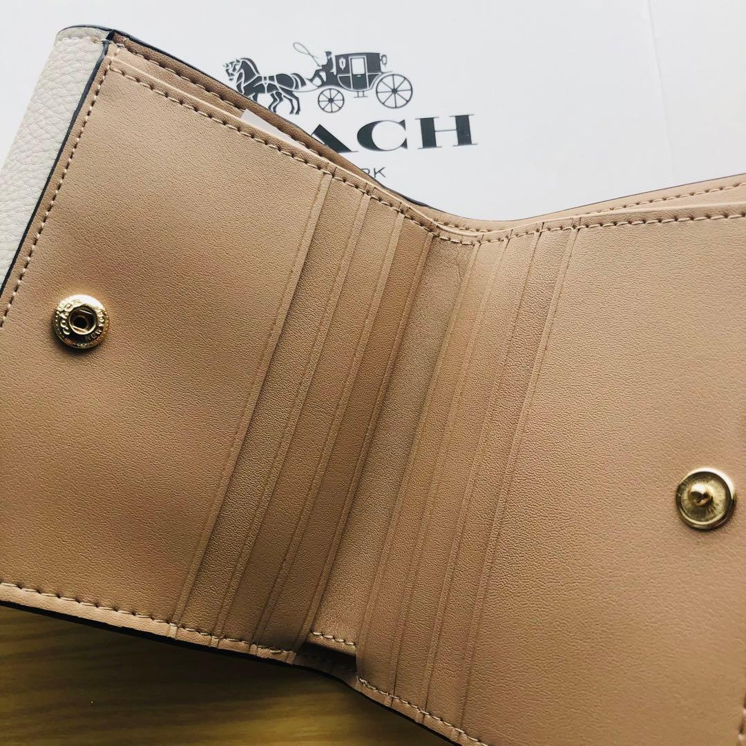 売れ筋新商品 Coach コーチ折りたたみ財布 可愛いデザインおすすめ