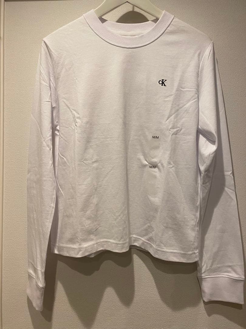 新品/在庫あり トップス 【新品未使用】Calvin Klein Tシャツ