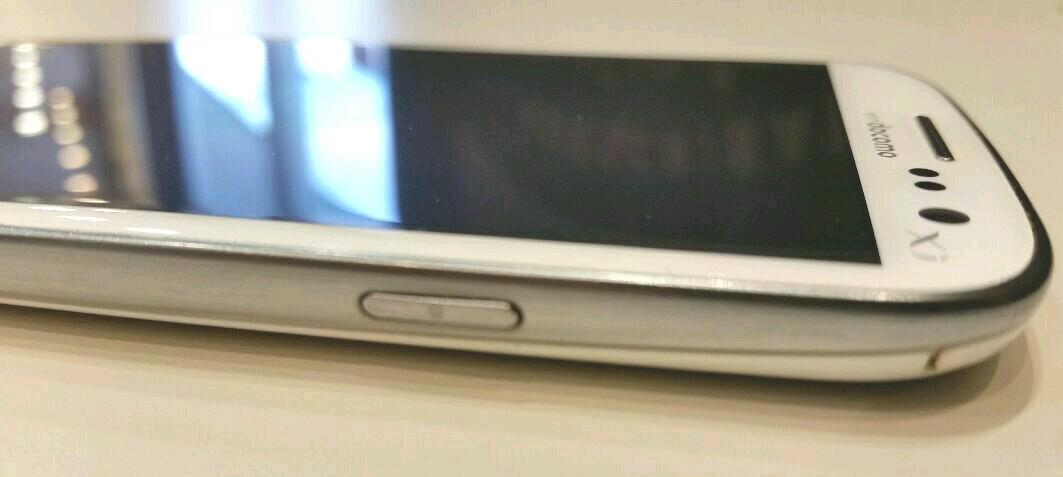 ドコモ GALAXY S3ホワイト(SC-06D)本体のみ