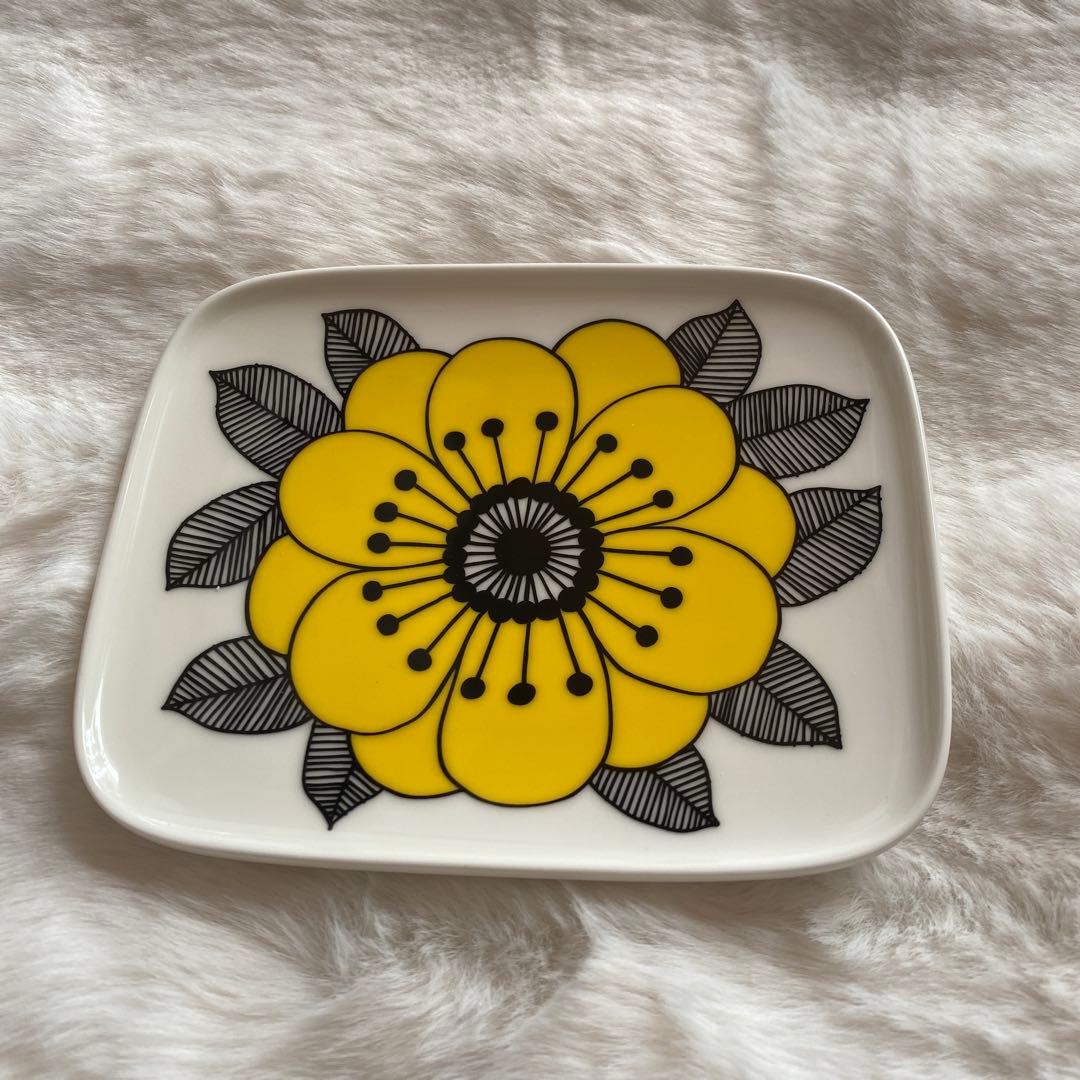 マリメッコ ケスティト ラテマグ プレートセット2組marimekko