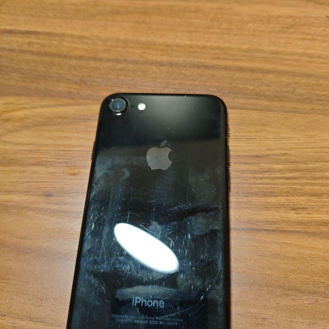 Apple iPhone 7 128GB ブラック