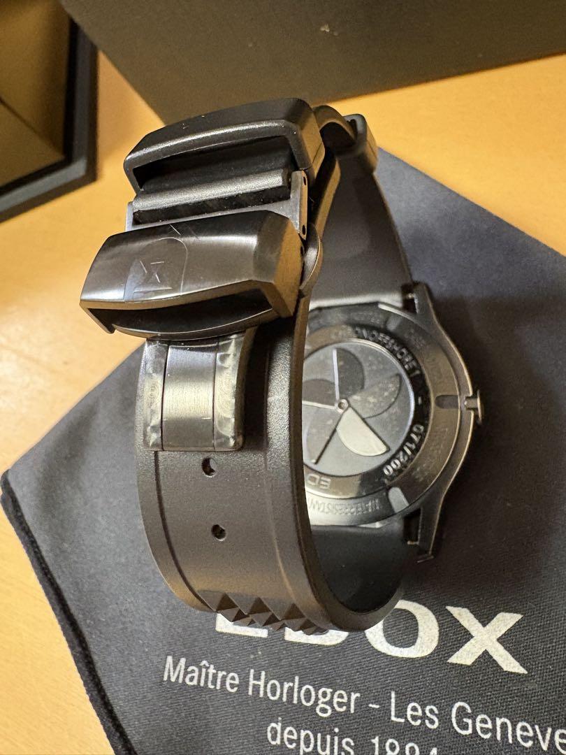 【美品】EDOX クロノオフショア1 10周年200本日本限定黒ダイヤ