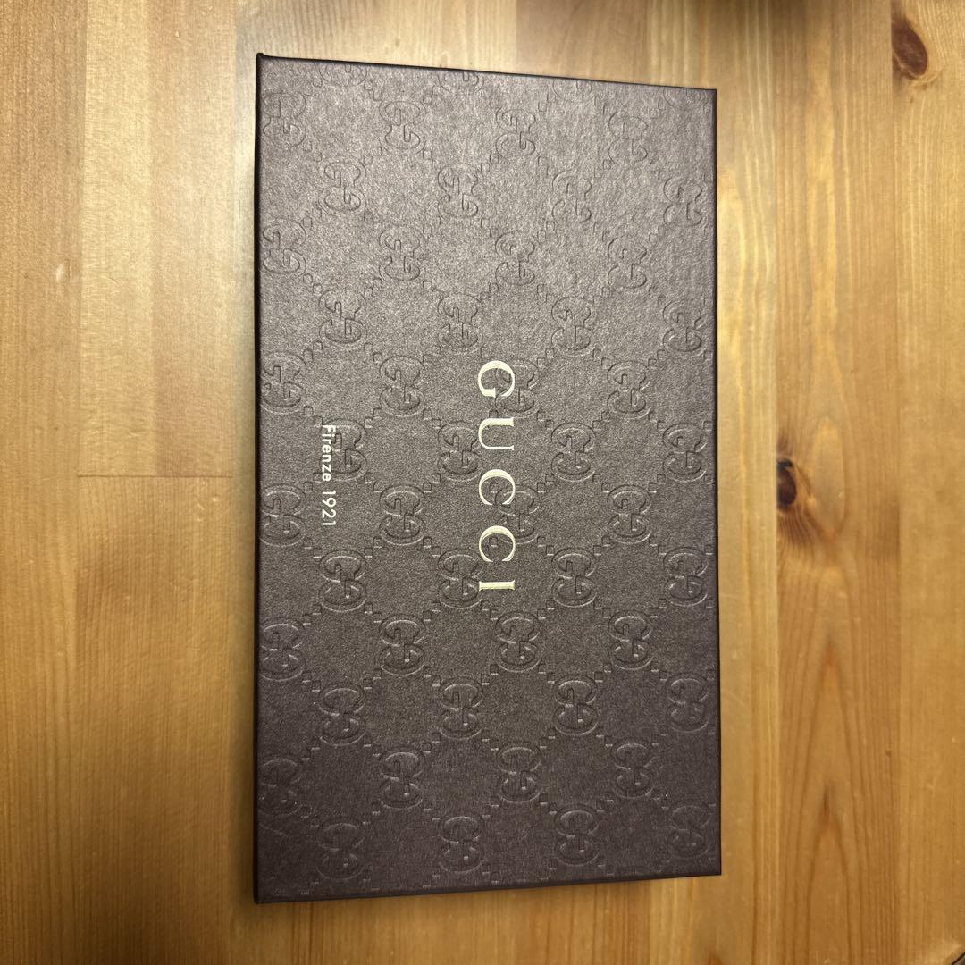 GUCCI ベージュ GGパターン 二つ折り財布