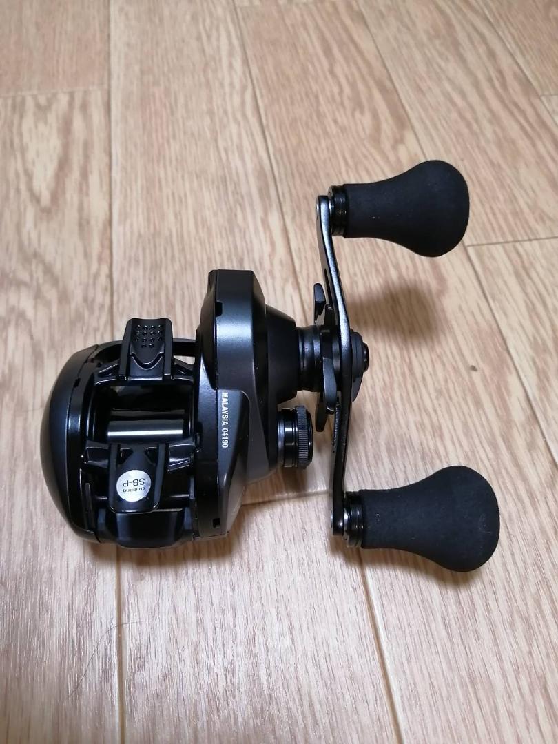 シマノ(SHIMANO) 20 エクスセンス DCSS XG(左)