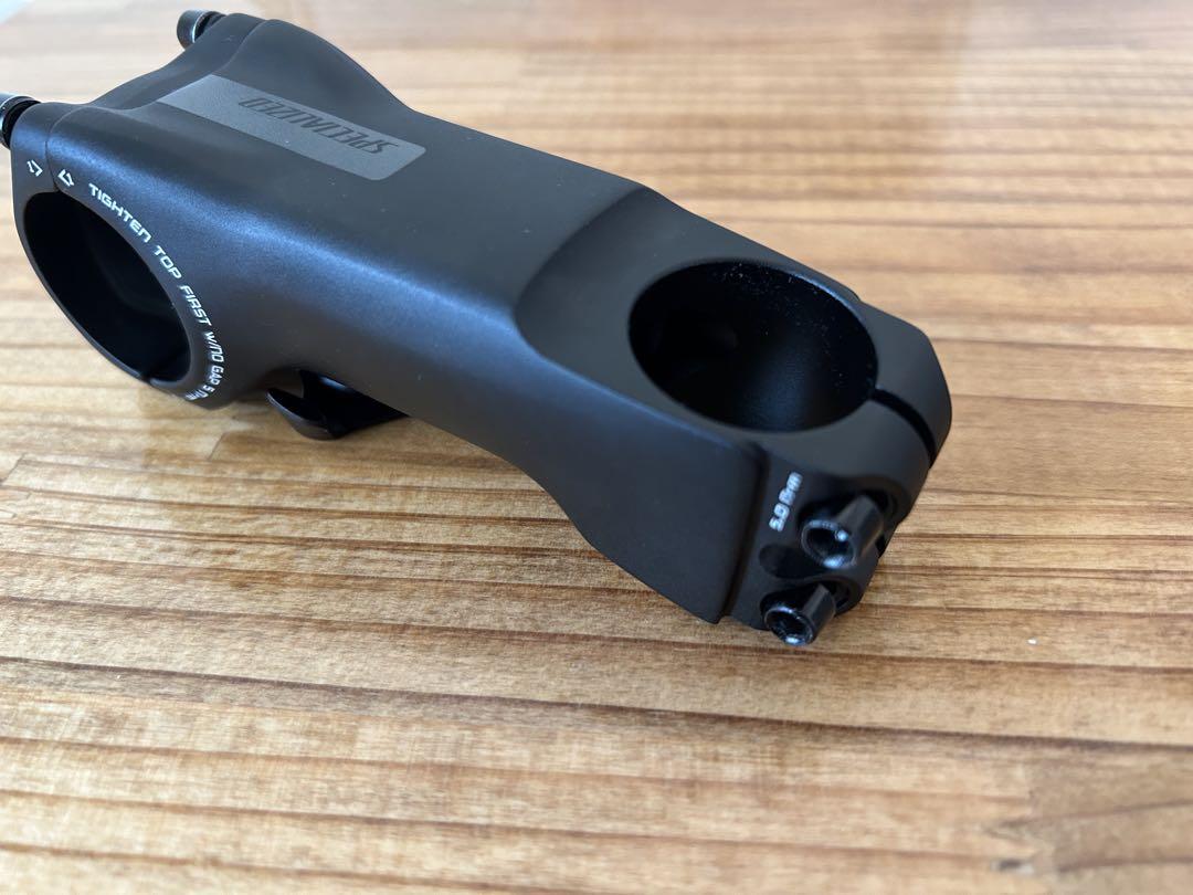 1Specialized ステム　90mm x 6°