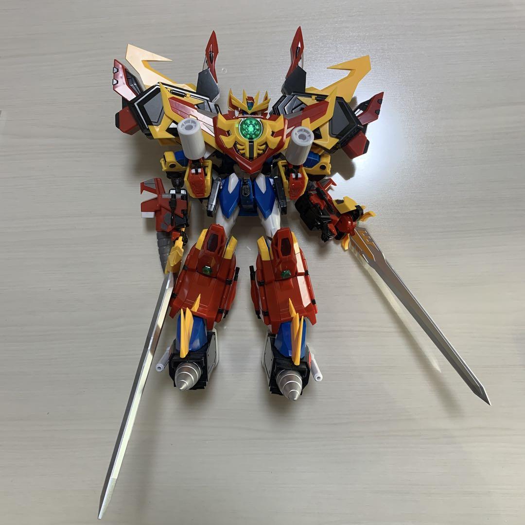 超重神　グラヴィオン