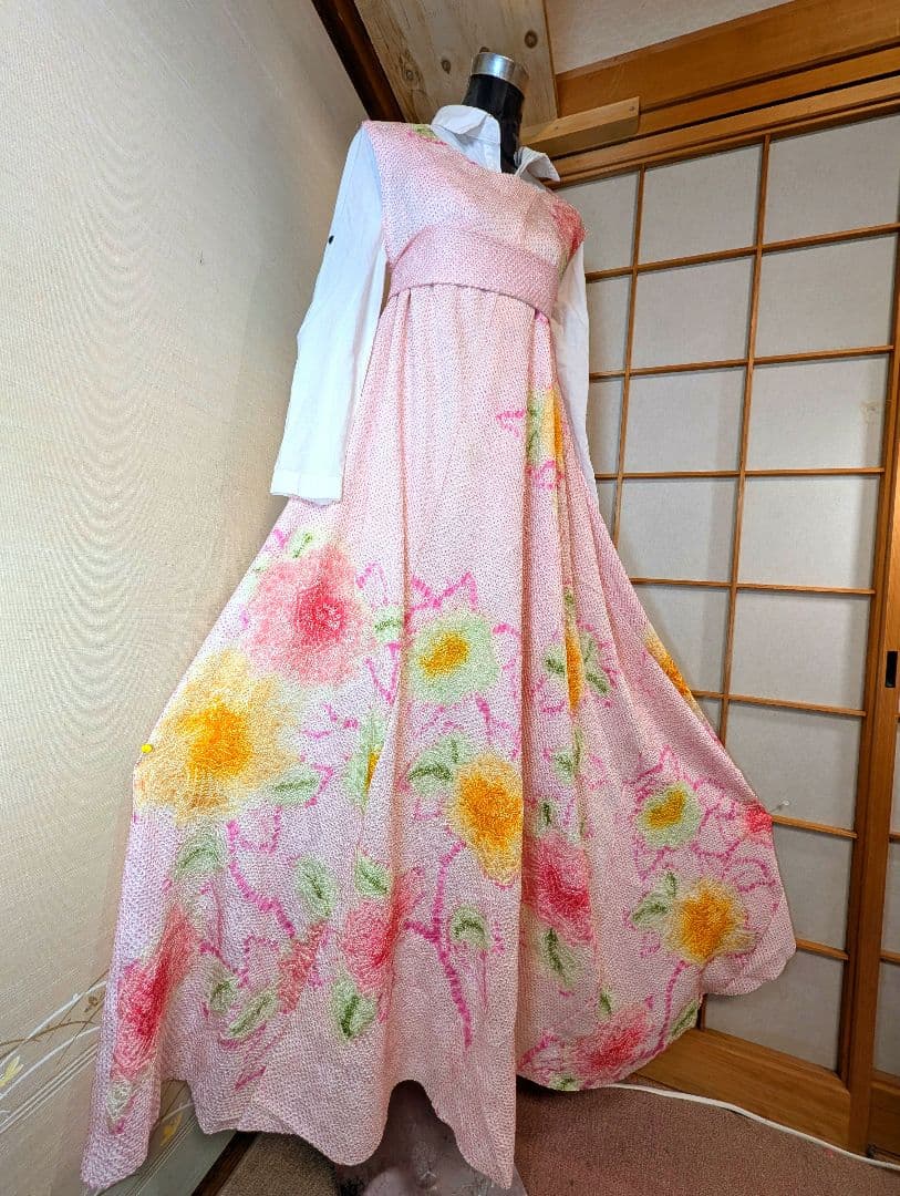 総絞り振袖着物リメイクワンピース正絹ウエストリボン付き着丈137センチ身幅60