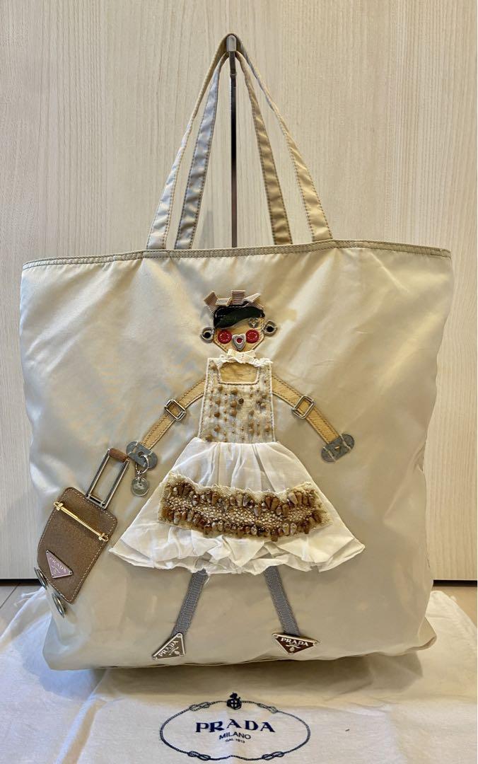 PRADA トートバッグ ナイロン 三角ロゴ プレート ベージュ 白 刺繍