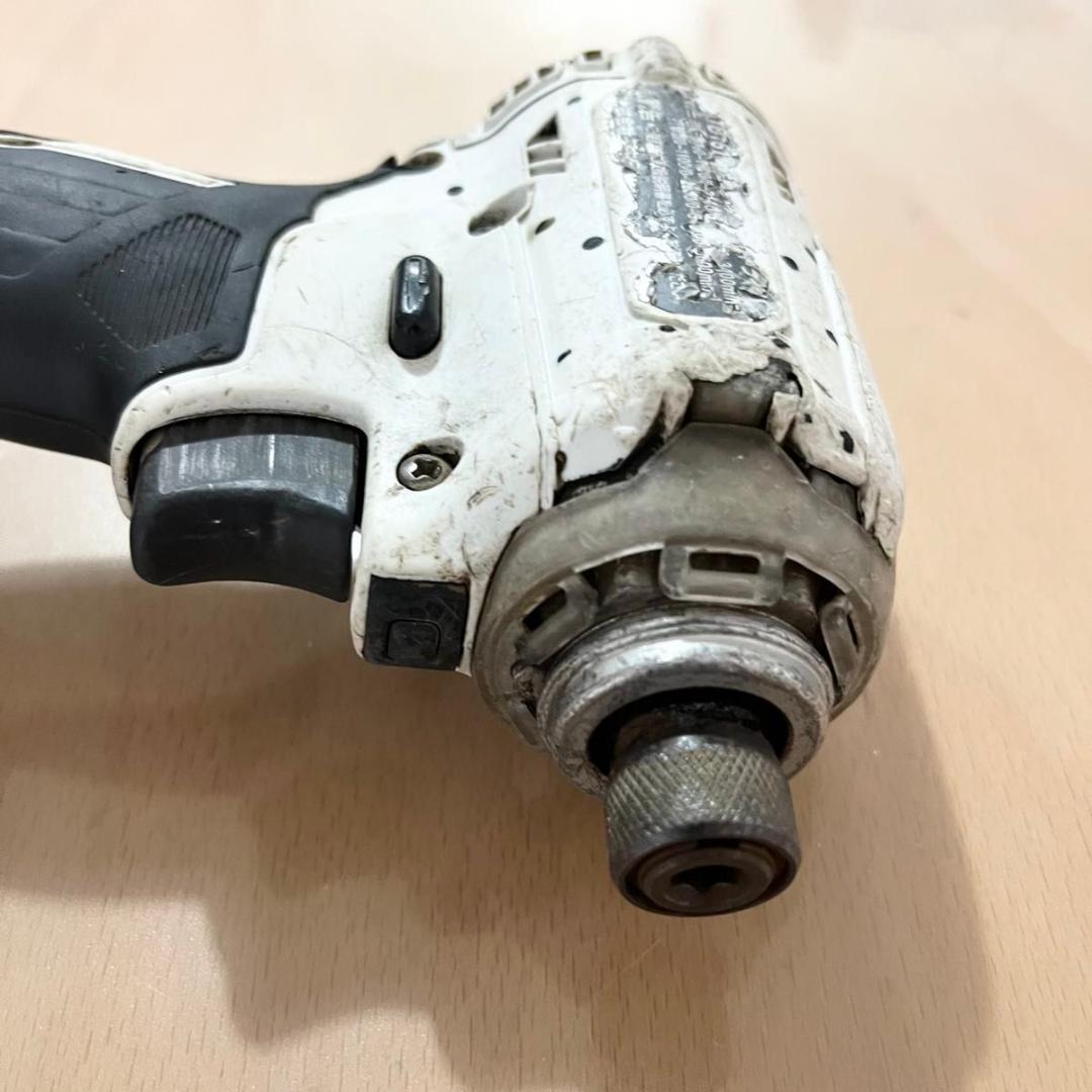 インパクトドライバー　マキタ　td161d ケース付き　14.4V専用　動きます