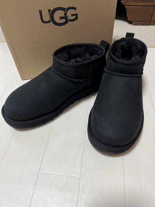 UGG / 23 クラシックウルトラミニ