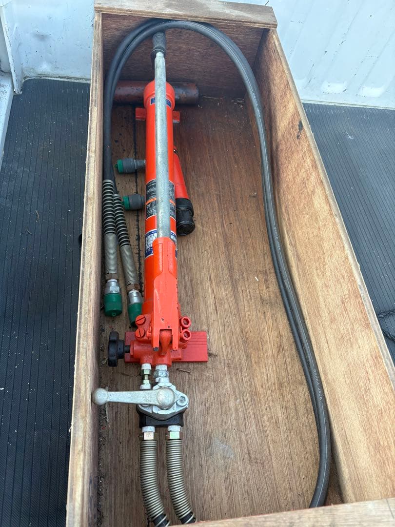 手動油圧ポンプ目立った傷や汚れなし MERCADOAVALIA_COM_BR