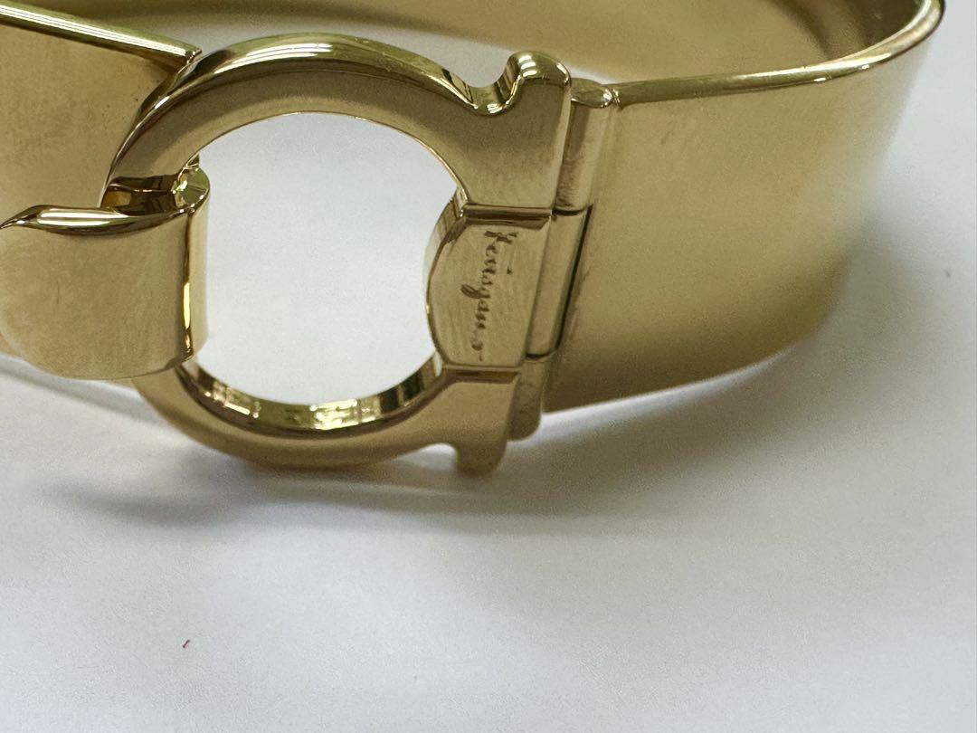 新品　Salvatore Ferragamo サルヴァトーレフェラガモ　バングル