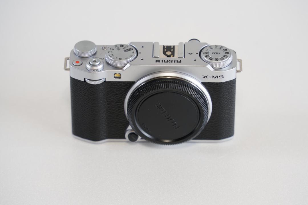 FUJIFILM X-M5 ボディ シルバー