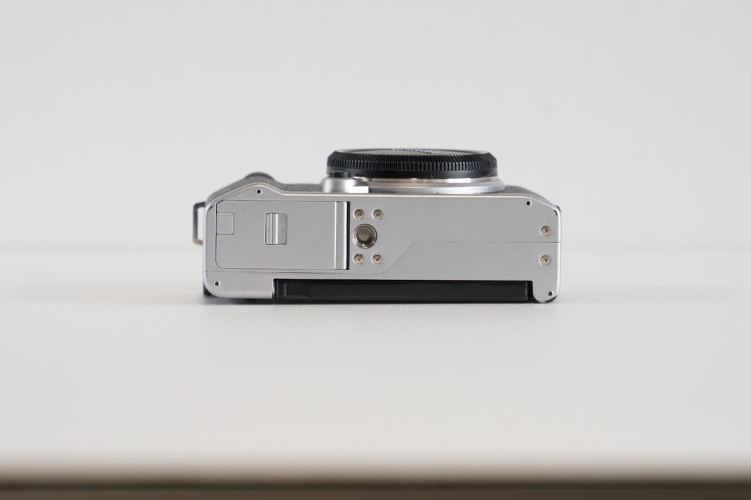 FUJIFILM X-M5 ボディ シルバー