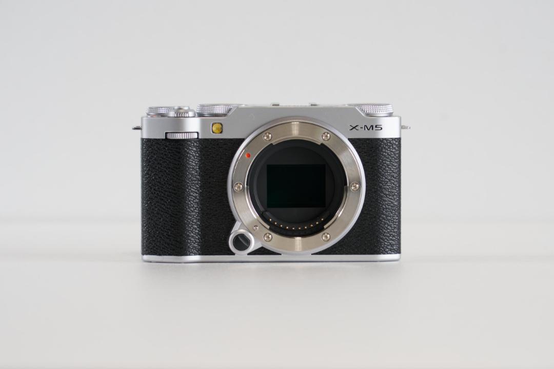 FUJIFILM X-M5 ボディ シルバー