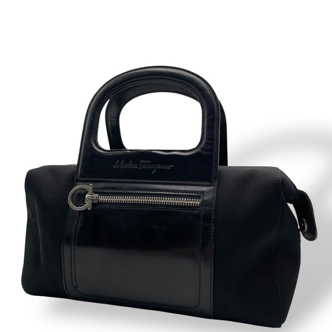 Ferragamo ハンドバッグ 黒 レザー