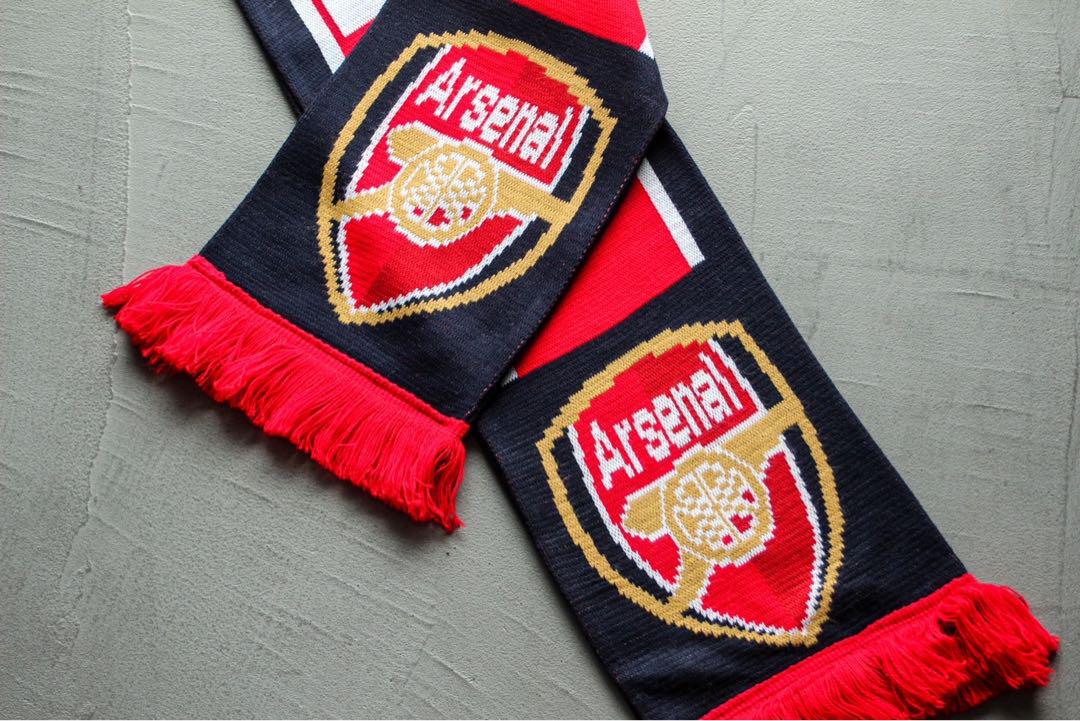 アーセナル サッカーマフラー Arsenal 現地購入品 ユーロ 英国製
